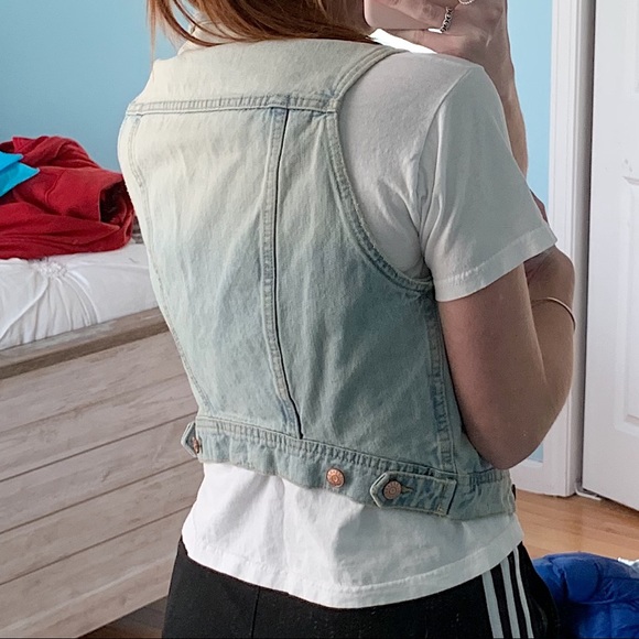 H&M Light Wash Jean Jacket Vest - Picture 6 of 6
